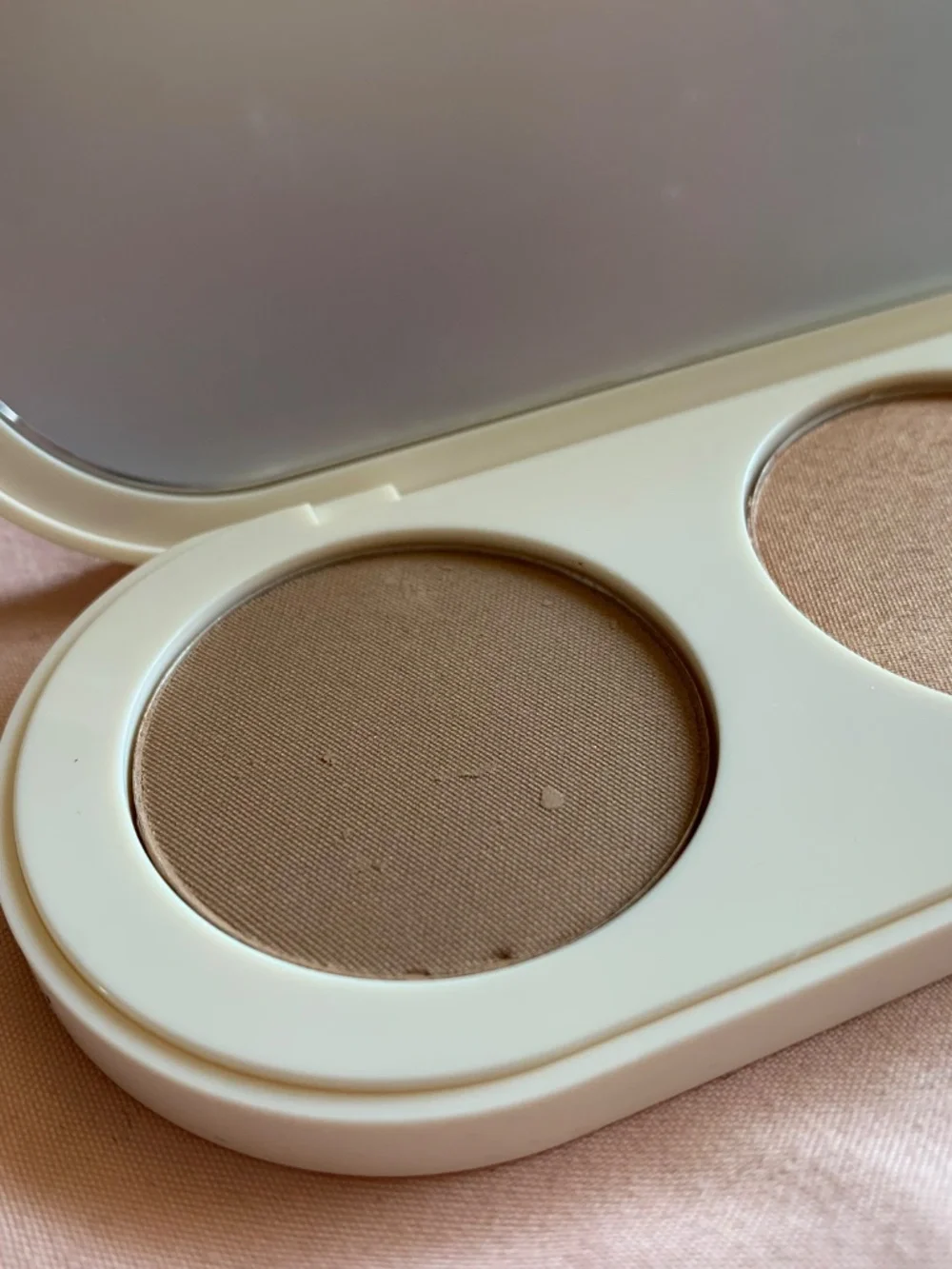 New! Farmasi Peach Bite Face Palette